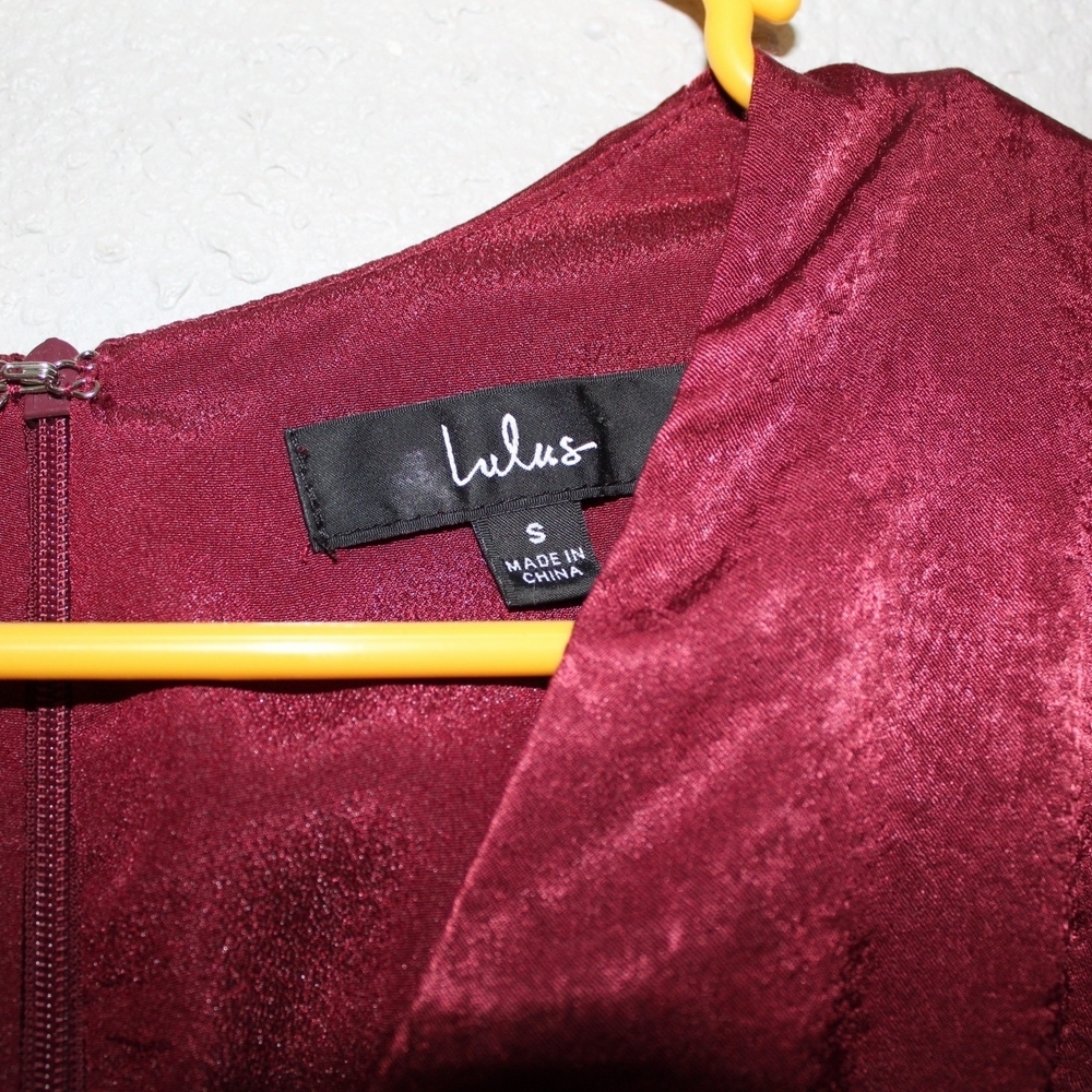 Lulu's Deep Red Satin Wrap Robe - Picture 3 of 3